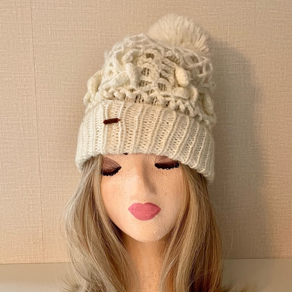 Free People Ladies Knit Winter Hat, Crochet Detail, Cuff Trim, Ivory, Snow Bunny